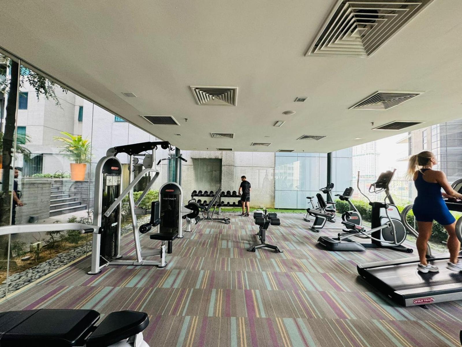 Summer Suites Klcc By Homestay Kuala Lumpur Exterior photo