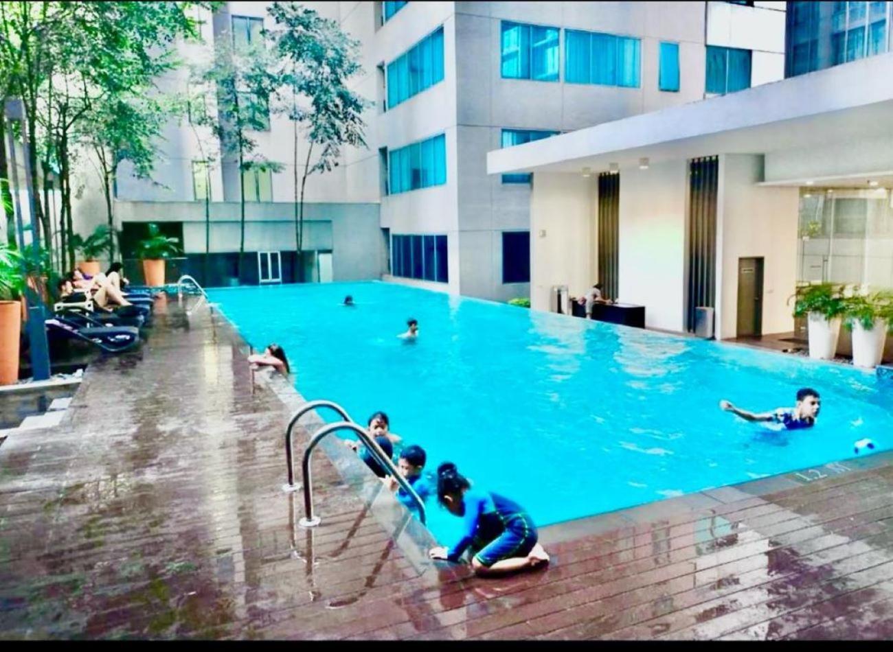 Summer Suites Klcc By Homestay Kuala Lumpur Exterior photo