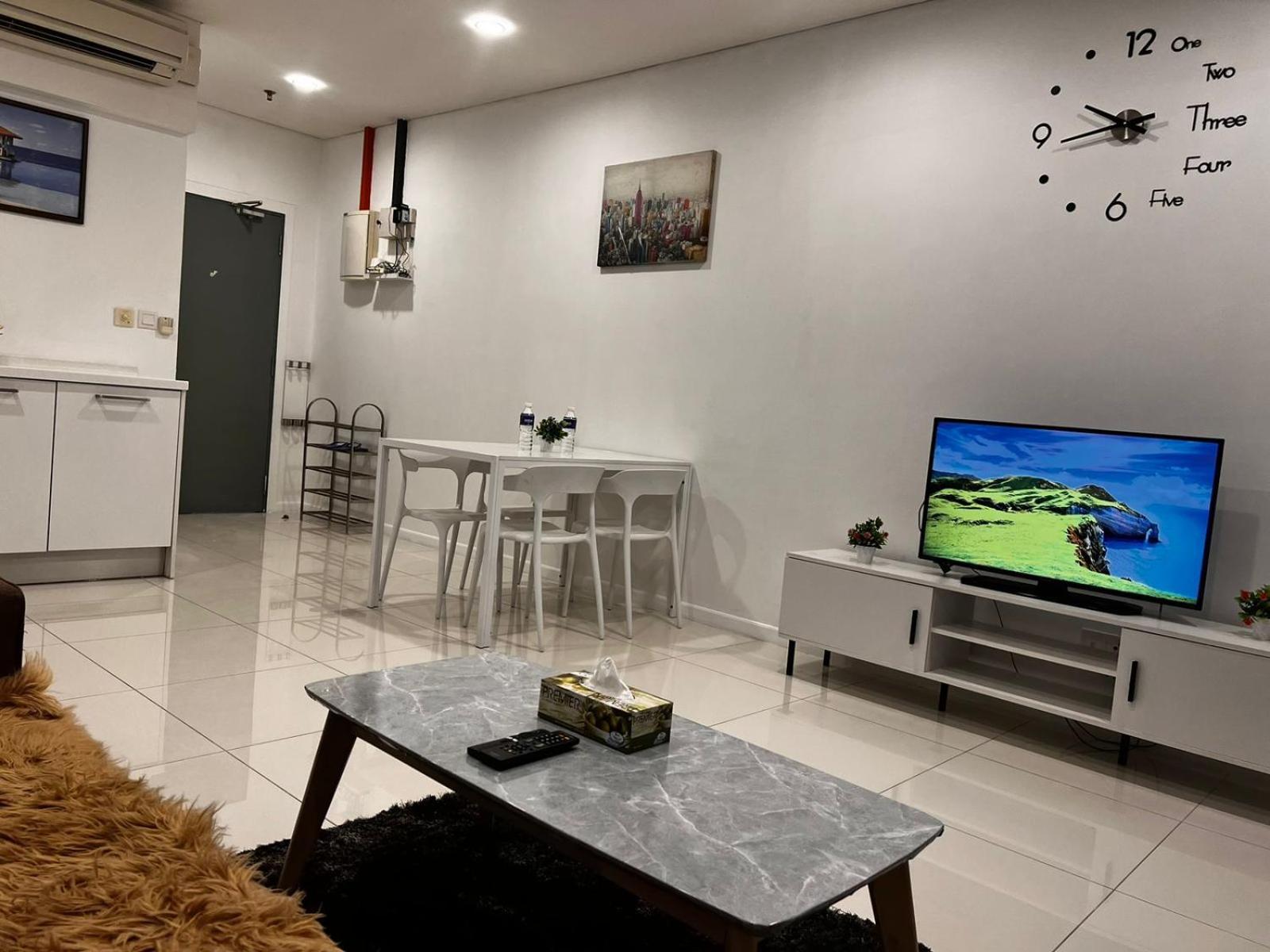 Summer Suites Klcc By Homestay Kuala Lumpur Exterior photo