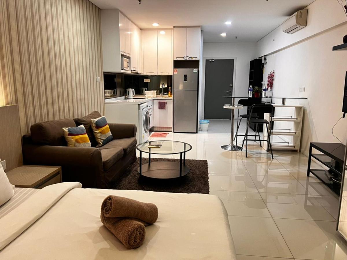 Summer Suites Klcc By Homestay Kuala Lumpur Exterior photo