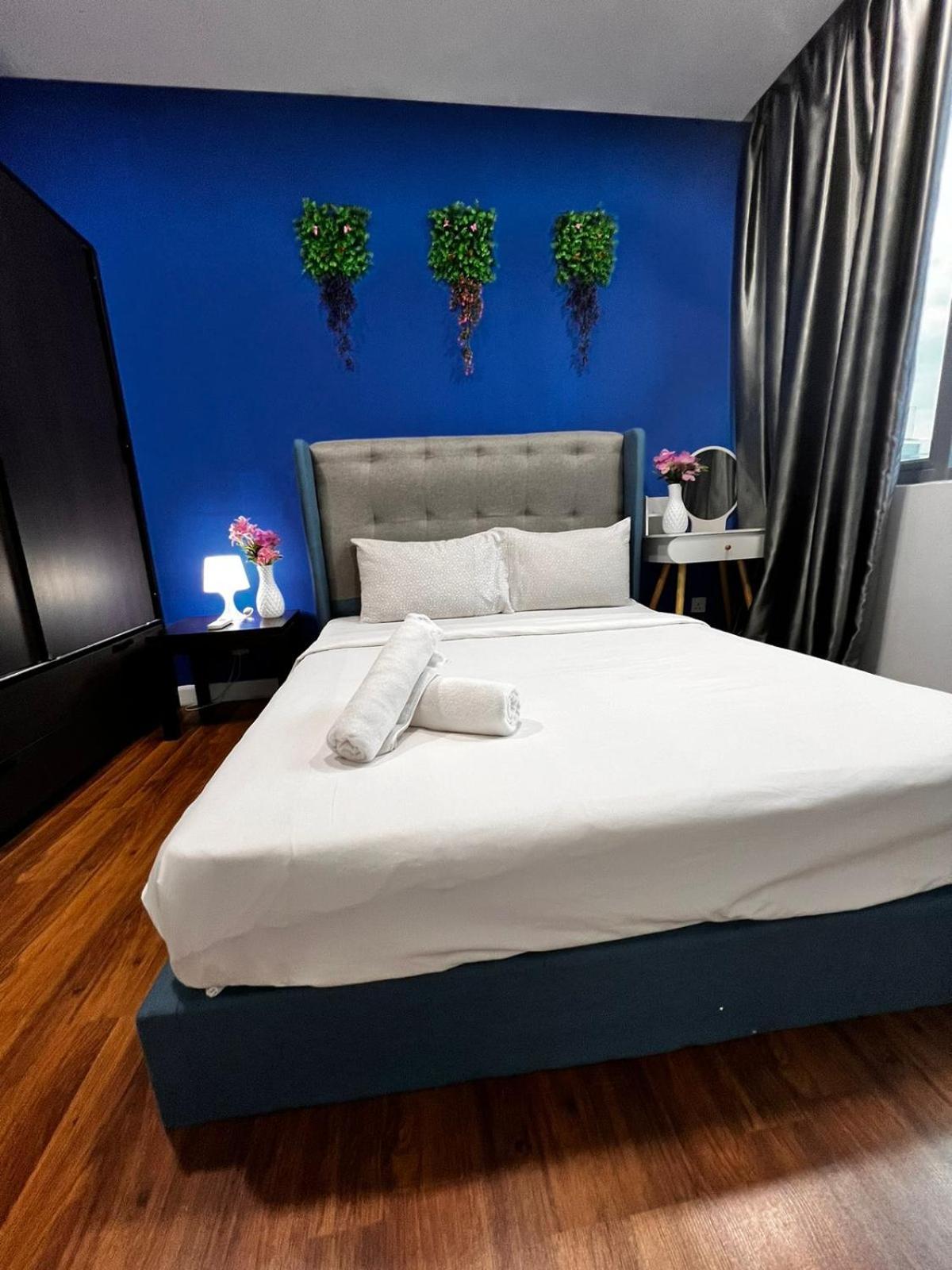 Summer Suites Klcc By Homestay Kuala Lumpur Exterior photo
