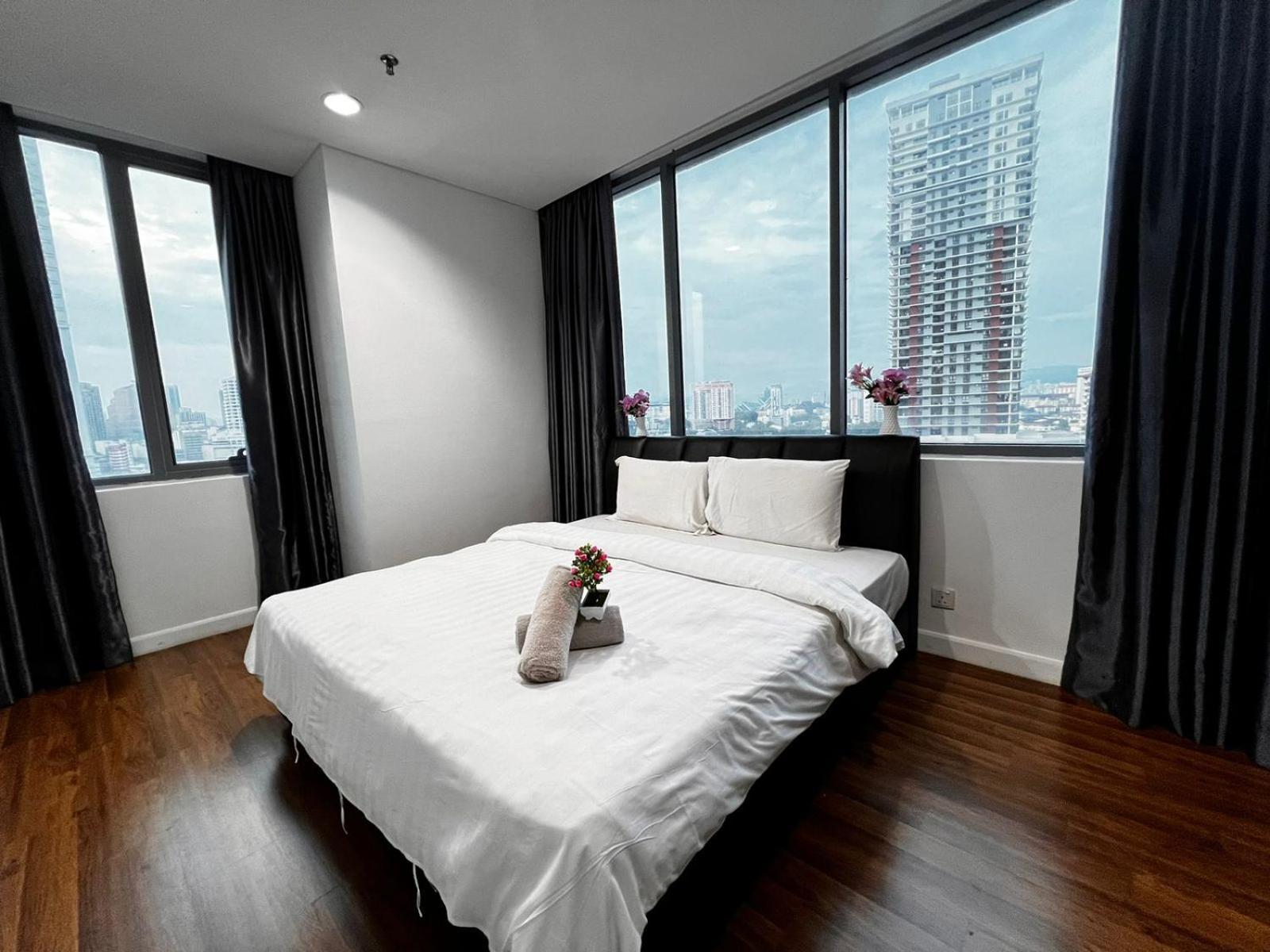 Summer Suites Klcc By Homestay Kuala Lumpur Exterior photo